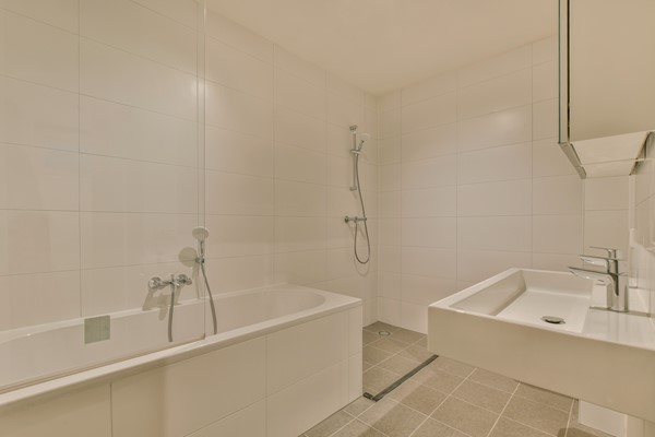 Medium property photo - Wilhelminastraat 213hs, 1054 WG Amsterdam
